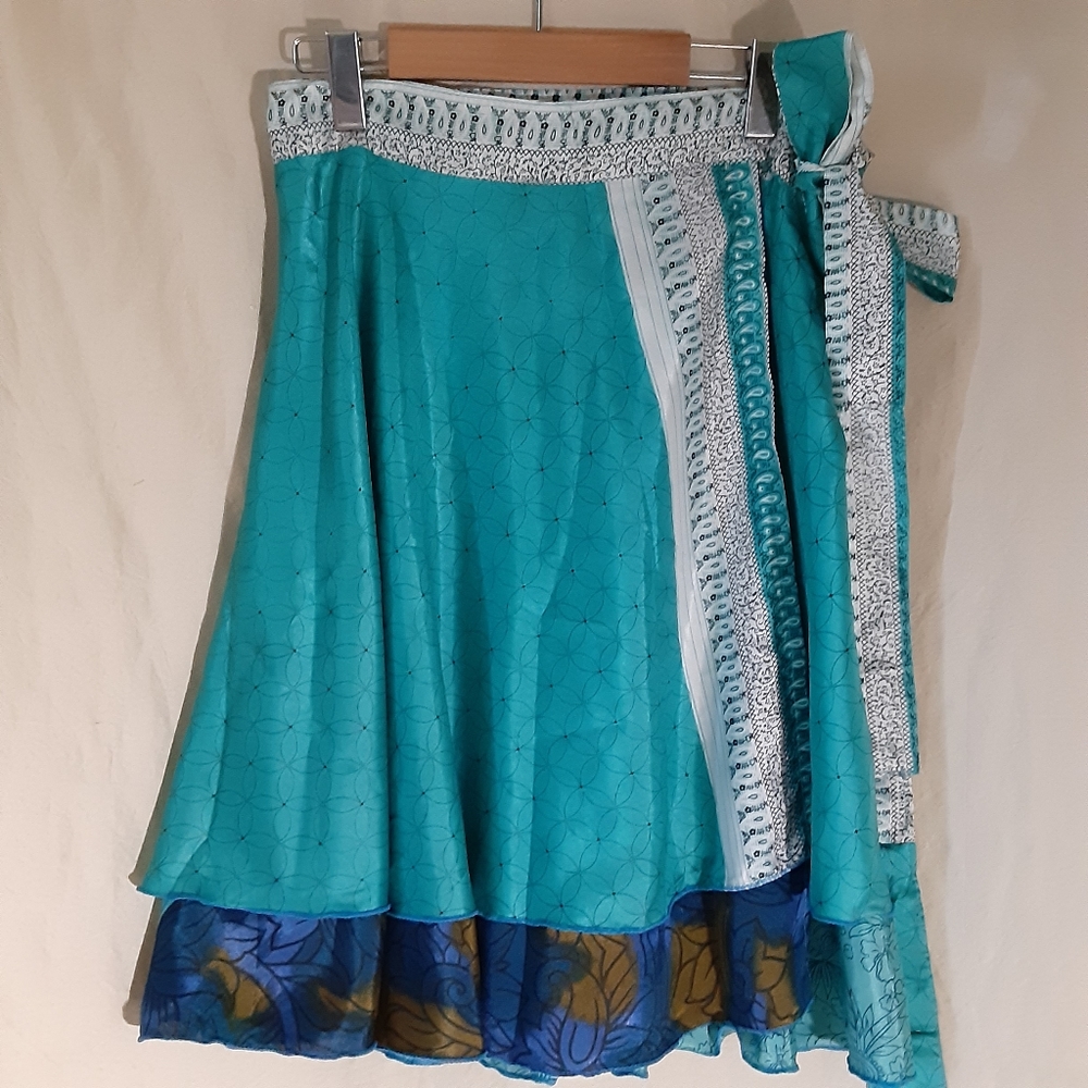 NWOT Wevez multi-way wrap silk skirt size s